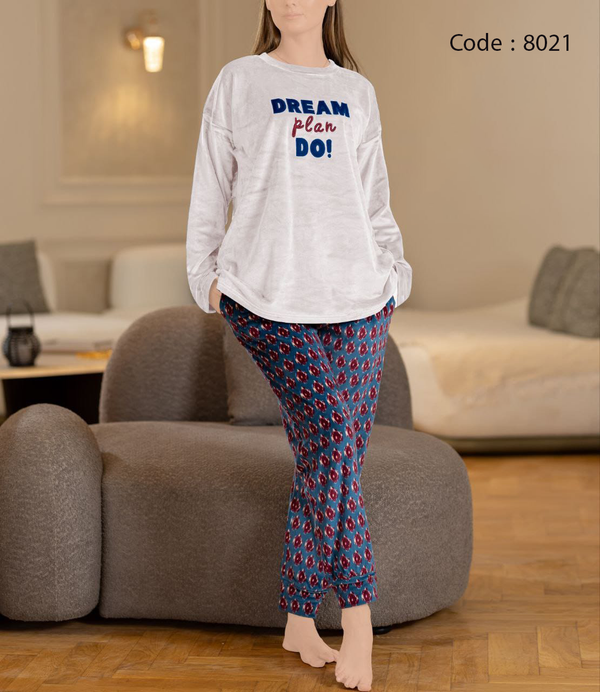 بيجامة شتوي حريمي قطعتين .