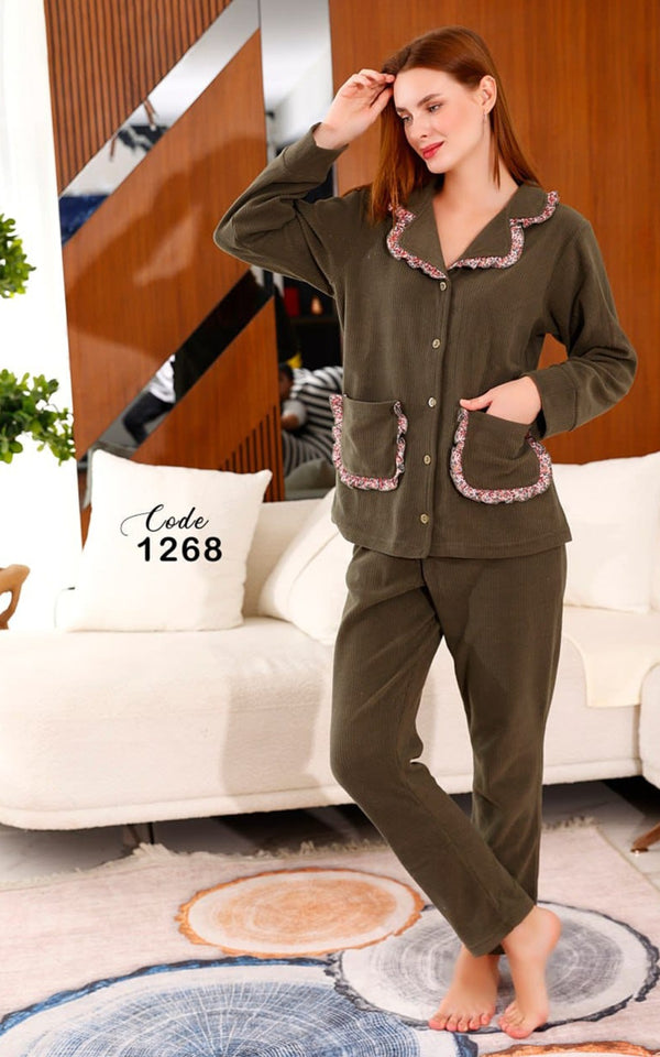 بيجامة شتوي حريمي قطعتين .