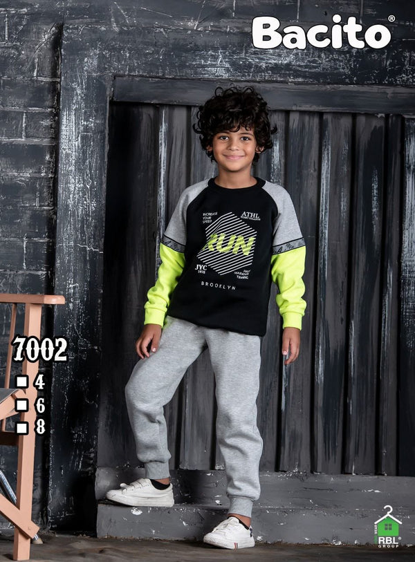 طقم out fit شتوي2 قطعة