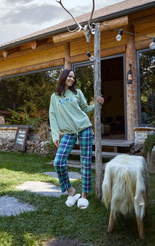 بيجامة شتوي حريمي قطعتين .